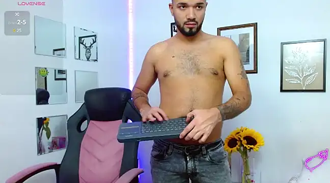 Snapshot of mathew_vidal1 chatting on February 26, 2025, 6:51 am mathew vidal1 online show from February 26, 2025, 6:51 am