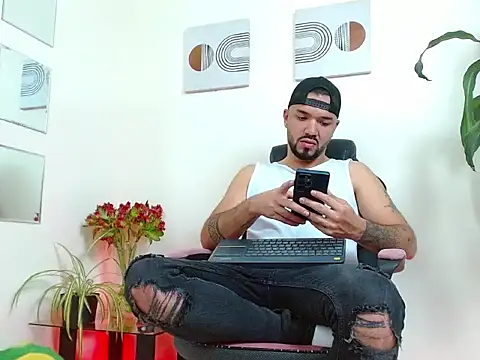 mathew vidal1 online show from November 8, 2025, 10:57 pm