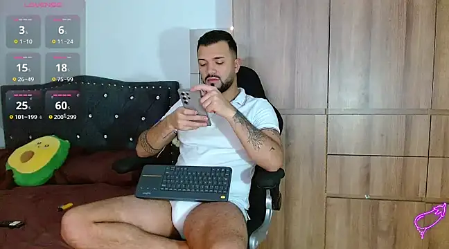 Snapshot of mathew_vidal1 chatting on December 2, 2024, 4:48 am mathew vidal1 online show from December 2, 2024, 4:48 am