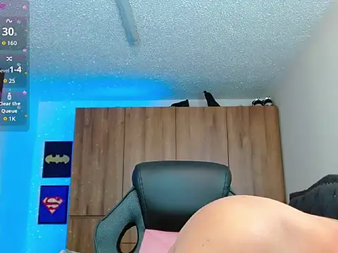 mathew vidal1 online show from December 5, 2025, 2:21 am