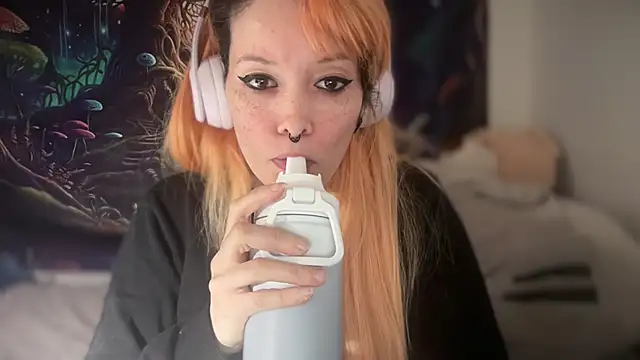 Snapshot of FRRANNKIE chatting on February 25, 2026, 3:56 pm FRRANNKIE online show from February 25, 2026, 3:56 pm