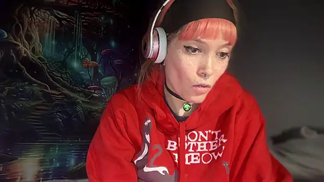 FRRANNKIE online show from December 22, 2025, 2:22 am