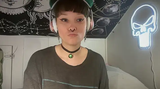 FRRANNKIE online show from March 19, 2025, 9:17 am