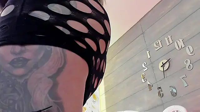 Snapshot of nicollette_miller chatting on January 28, 2025, 3:25 pm nicollette miller online show from January 28, 2025, 3:25 pm