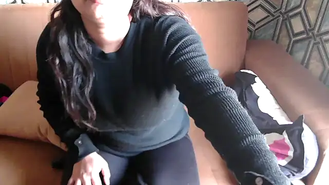 Snapshot of shivi_moto chatting on February 23, 2025, 6:38 am shivi moto online show from February 23, 2025, 6:38 am
