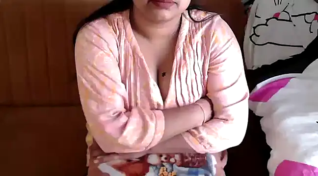 Snapshot of shivi_moto chatting on March 20, 2025, 5:57 am shivi moto online show from March 20, 2025, 5:57 am