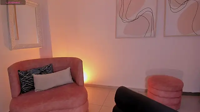 DannaCruz online show from April 4, 2026, 7:31 pm