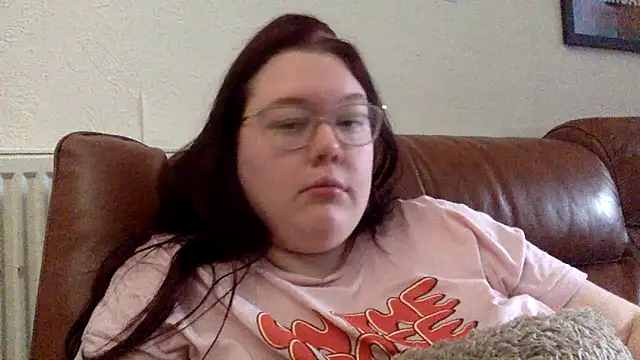 Sexycurvyemilyy online show from September 10, 2025, 1:10 pm