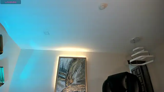 SophiePalmer online show from November 27, 2025, 11:43 am