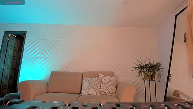 Snapshot of SophiePalmer chatting on September 30, 2025, 11:38 am SophiePalmer online show from September 30, 2025, 11:38 am