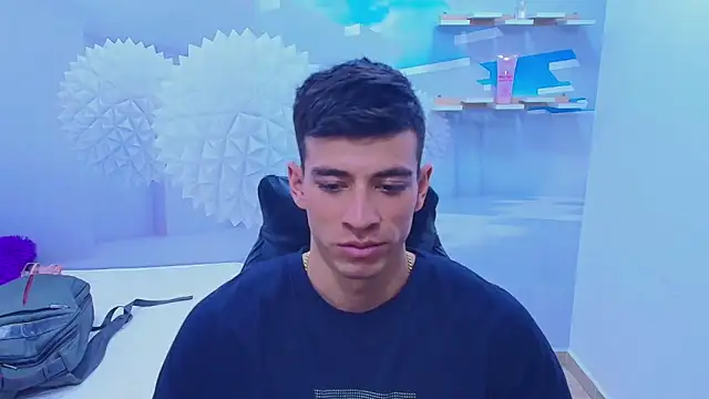 DEIBY BABY online show from November 21, 2025, 7:35 pm