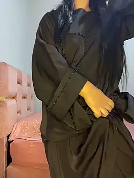 Mayacrayzi online show from October 9, 2025, 9:43 am