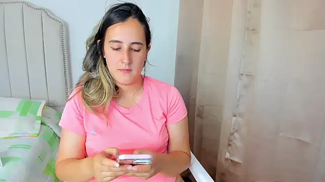 Hanna86 online show from September 25, 2025, 6:58 pm