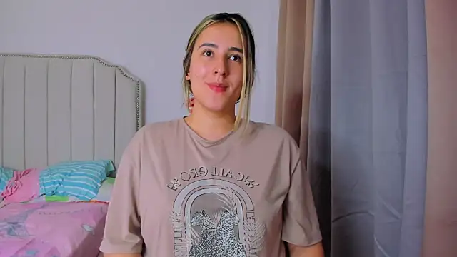 Hanna86 online show from April 26, 2026, 12:35 pm