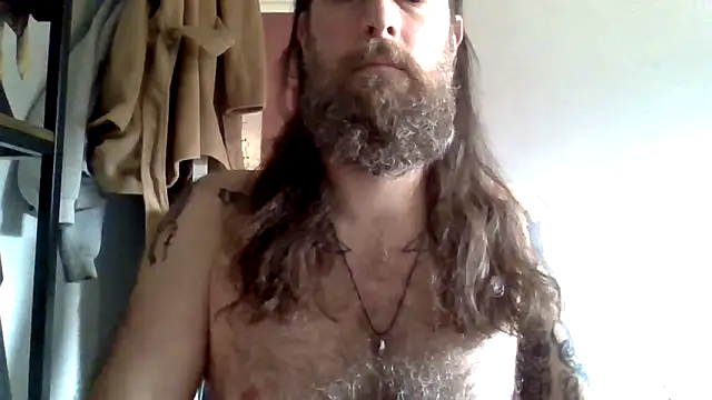 Snapshot of Thrillhouse chatting on October 31, 2025, 3:08 pm Thrillhouse online show from October 31, 2025, 3:08 pm