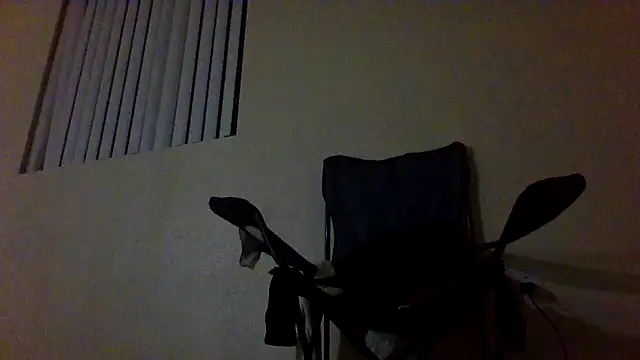 Snapshot of Annonymous607 chatting on October 6, 2025, 4:13 am Annonymous607 online show from October 6, 2025, 4:13 am