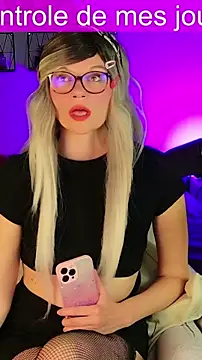 Kittychatte online show from April 27, 2026, 7:56 pm