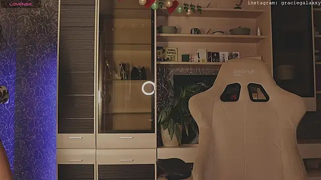 Chill out with Salvia online show from November 18, 2025, 3:59 pm