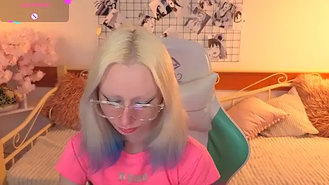 Katia Kim online show from February 24, 2026, 6:25 am