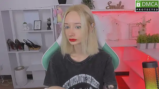 Katia Kim online show from October 9, 2025, 5:41 am