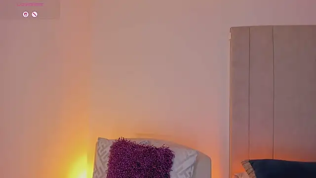 Snapshot of luisah_ chatting on July 2, 2026, 7:09 pm luisah online show from July 2, 2026, 7:09 pm