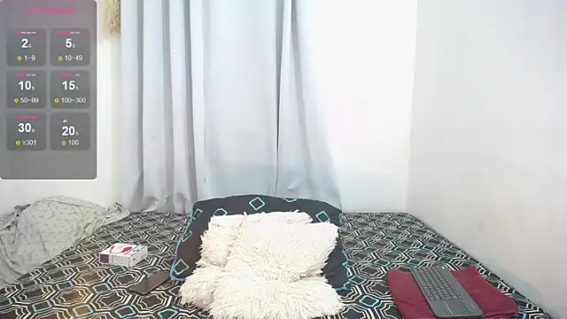 Snapshot of MIA_luxce29 chatting on November 27, 2025, 2:23 am MIA luxce29 online show from November 27, 2025, 2:23 am