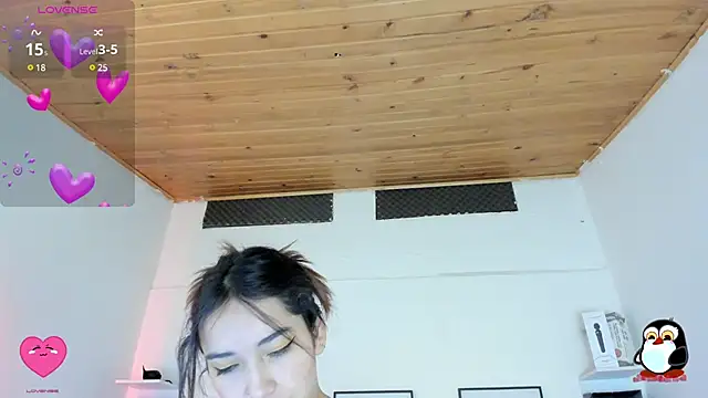 Snapshot of cristal__hot_1 chatting on February 23, 2025, 4:07 am cristal hot 1 online show from February 23, 2025, 4:07 am