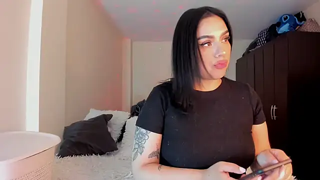 Snapshot of rosalie_lust chatting on March 6, 2025, 9:58 am rosalie lust online show from March 6, 2025, 9:58 am