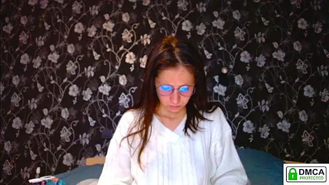 Sophi Cute online show from May 10, 2026, 11:25 am