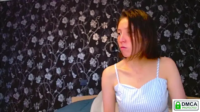 Sophi Cute online show from May 17, 2026, 5:51 am