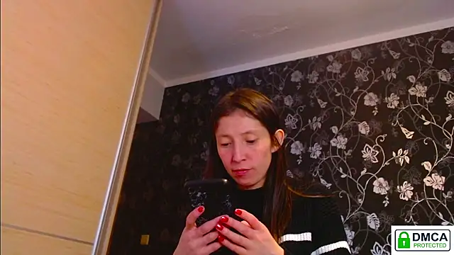 Snapshot of Sophi_Cute chatting on January 18, 2026, 1:47 pm Sophi Cute online show from January 18, 2026, 1:47 pm