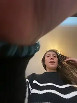 Sophi Cute online show from December 14, 2025, 12:33 pm