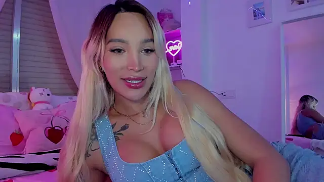  viioletweekend  online show from December 2, 2025, 9:27 pm