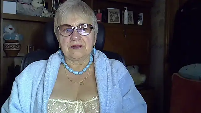 SweetCherry27 online show from November 20, 2025, 5:08 am