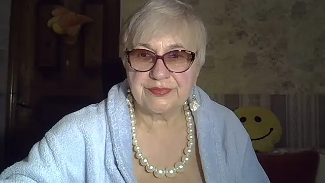 SweetCherry27 online show from April 14, 2026, 5:29 pm