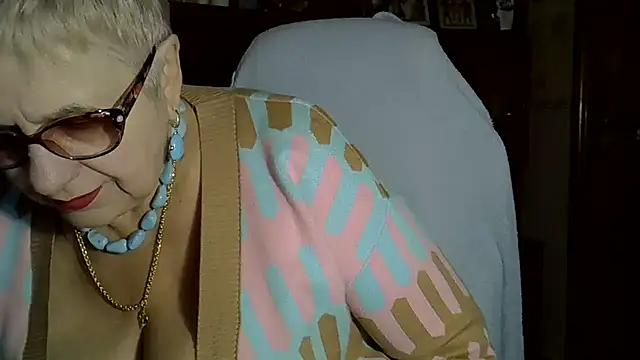 SweetCherry27 online show from October 18, 2025, 4:03 am