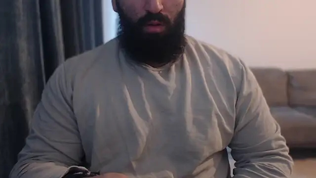 hugemachohandsome online show from November 25, 2025, 9:09 am