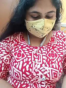 Sophiaboudi online show from March 21, 2025, 6:07 pm