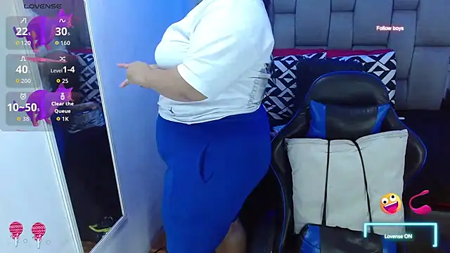 evelin zaens online show from November 15, 2025, 4:05 am