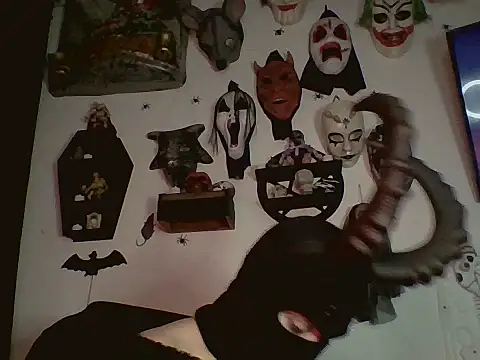 Snapshot of FeticheMacabre chatting on October 25, 2025, 5:06 am FeticheMacabre online show from October 25, 2025, 5:06 am