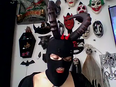 Snapshot of FeticheMacabre chatting on January 6, 2026, 4:55 pm FeticheMacabre online show from January 6, 2026, 4:55 pm