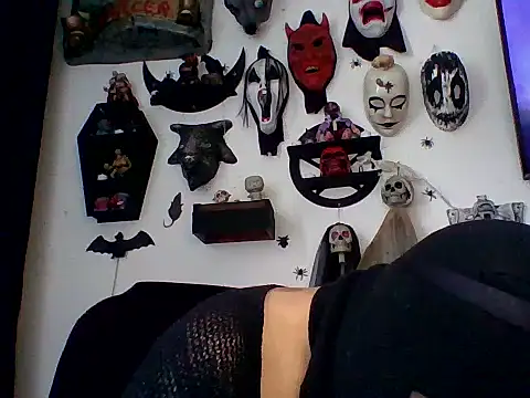 Snapshot of FeticheMacabre chatting on February 20, 2026, 2:19 pm FeticheMacabre online show from February 20, 2026, 2:19 pm