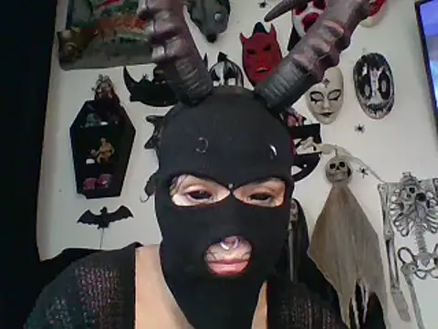 Snapshot of FeticheMacabre chatting on February 12, 2026, 8:52 pm FeticheMacabre online show from February 12, 2026, 8:52 pm