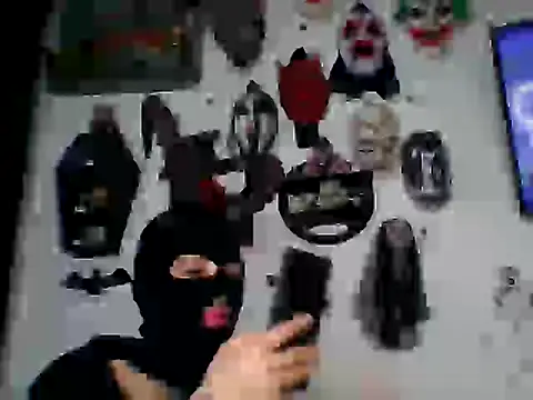 Snapshot of FeticheMacabre chatting on October 29, 2025, 7:46 pm FeticheMacabre online show from October 29, 2025, 7:46 pm