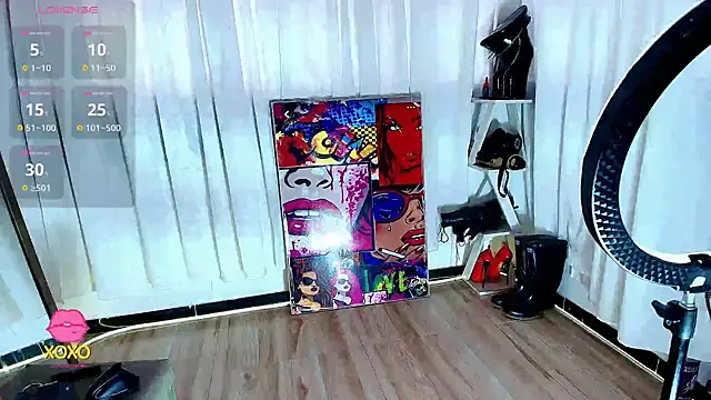 Snapshot of LatexDevil_Blondie chatting on February 2, 2026, 3:33 pm LatexDevil Blondie online show from February 2, 2026, 3:33 pm