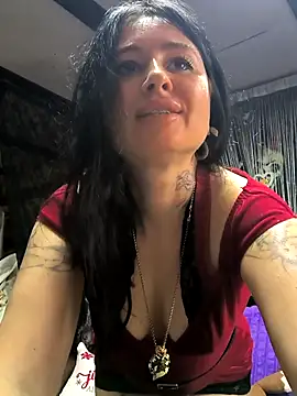 Snapshot of KikiXRed chatting on November 27, 2025, 10:05 am KikiXRed online show from November 27, 2025, 10:05 am