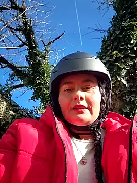 Snapshot of bellapaty chatting on February 2, 2026, 10:03 am bellapaty online show from February 2, 2026, 10:03 am