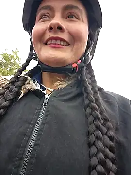 Snapshot of bellapaty chatting on October 13, 2025, 8:38 am bellapaty online show from October 13, 2025, 8:38 am