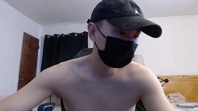 twbobo00715 online show from March 17, 2026, 4:10 pm