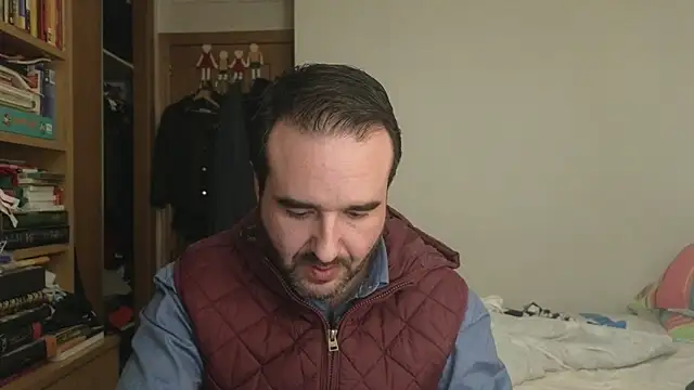 Snapshot of curiosillo83 chatting on February 26, 2026, 3:23 pm curiosillo83 online show from February 26, 2026, 3:23 pm